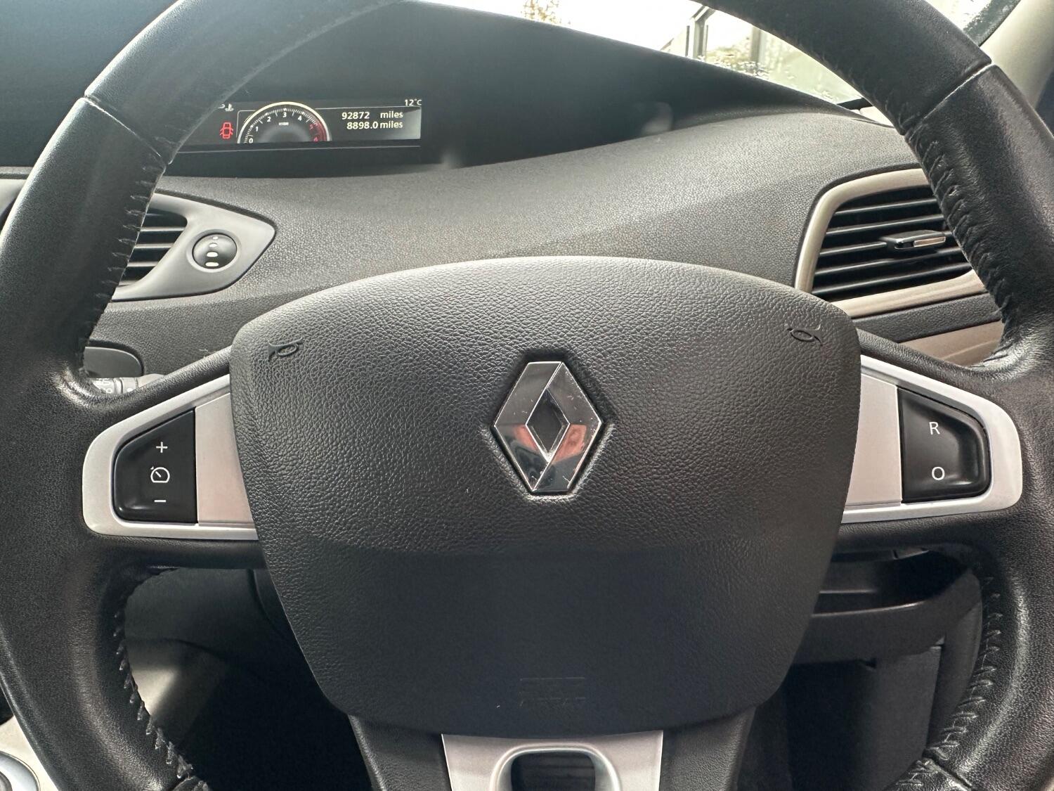 Used Renault Scenic 2015 for sale - 76334777: Photo 14