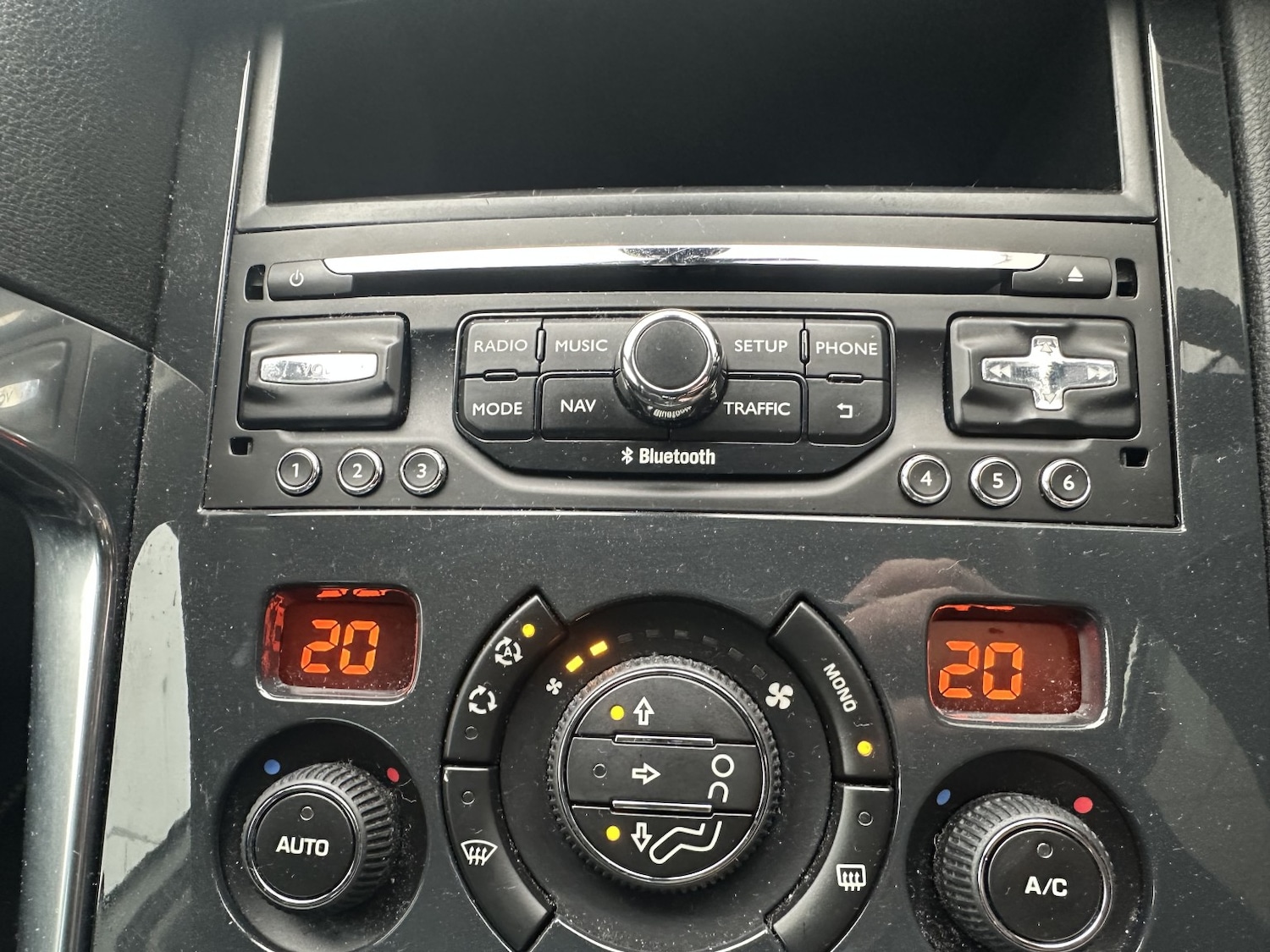 Used Peugeot 3008 2017 for sale - 77584449: Photo 17