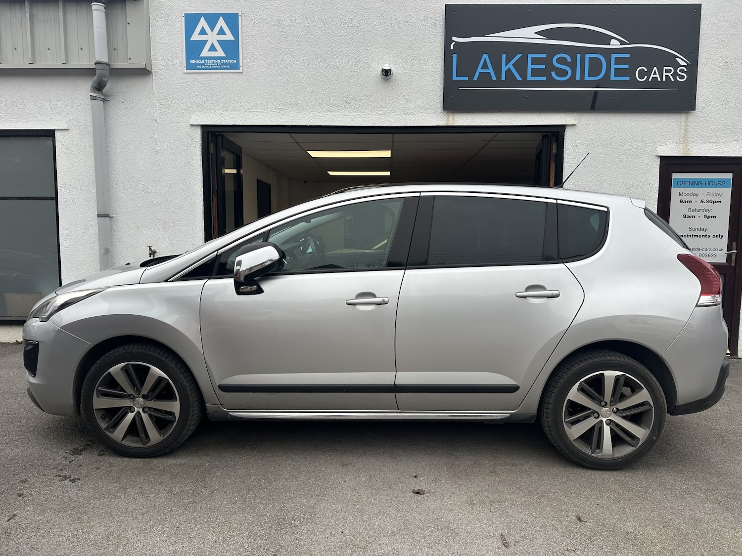 Used Peugeot 3008 2017 for sale - 77584449: Photo 2