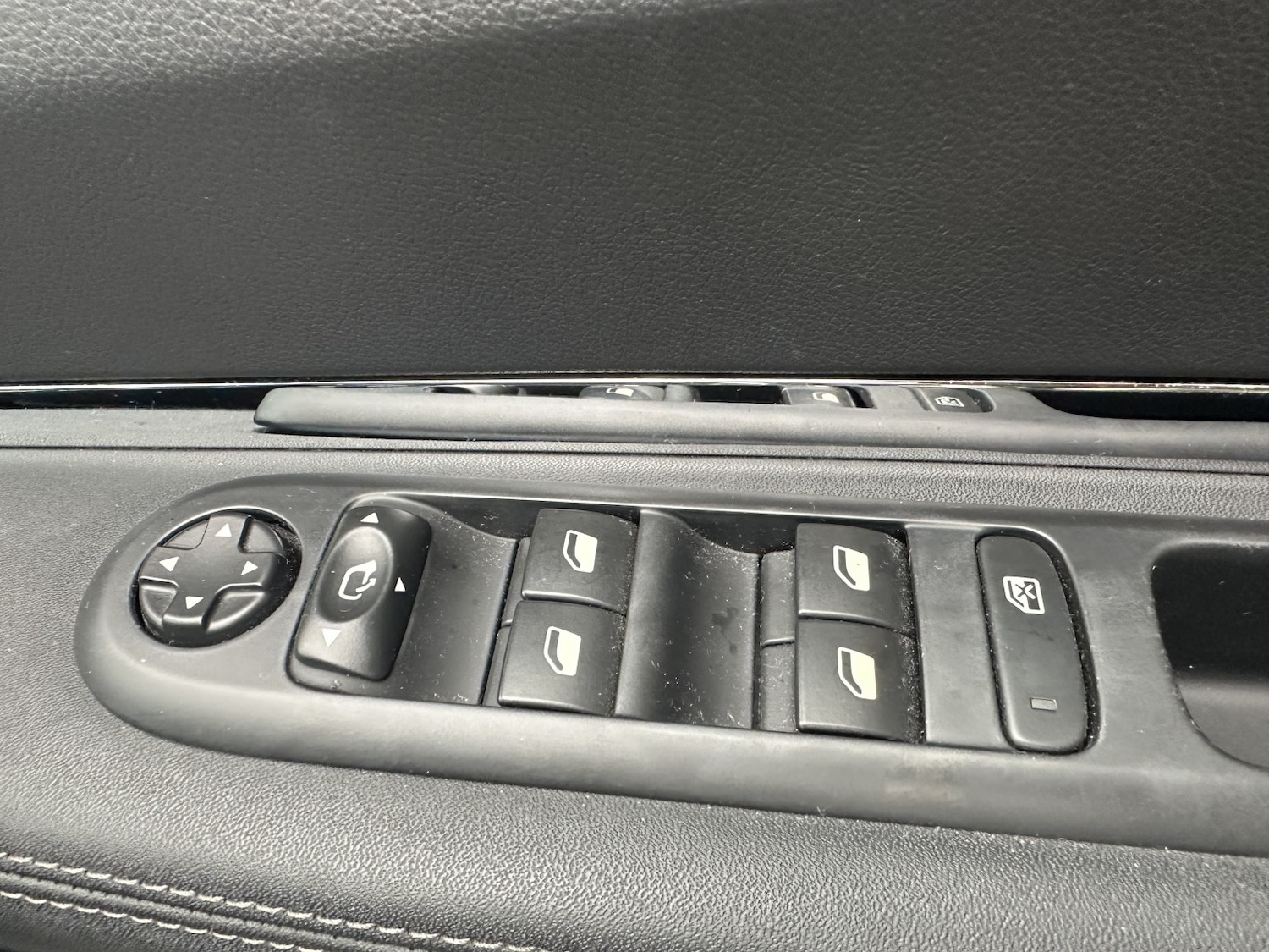 Used Peugeot 3008 2017 for sale - 77584449: Photo 26