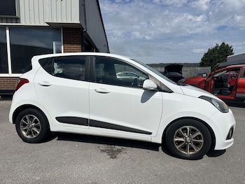 Used Hyundai i10 2015 for sale - 79531789: Photo