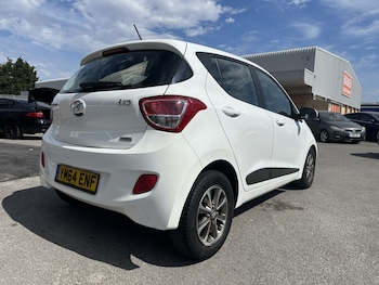 Used Hyundai i10 2015 for sale - 79531789: Photo