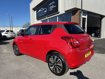 Used Suzuki Swift 2018 for sale - 79605101: Photo