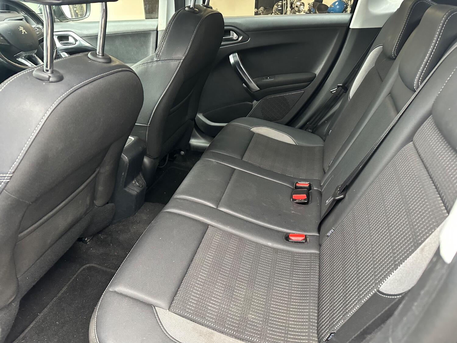 Used Peugeot 2008 2015 for sale - 76237194: Photo 12