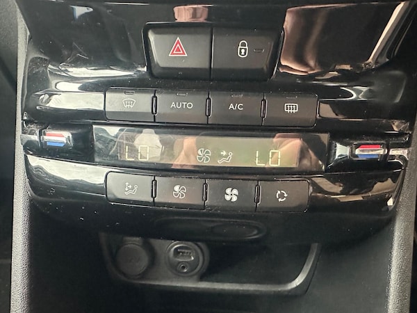 Used Peugeot 2008 2015 for sale - 76237194: Photo 17
