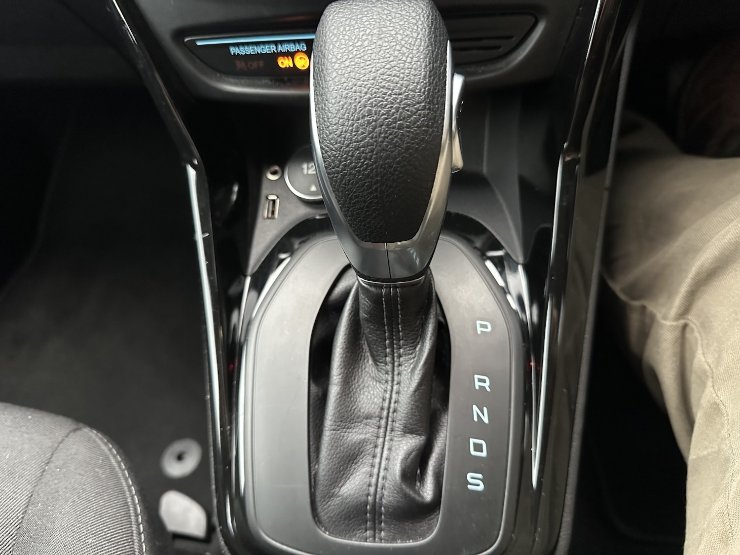 Used Ford B-MAX 2015 for sale - 76836981: Photo 16