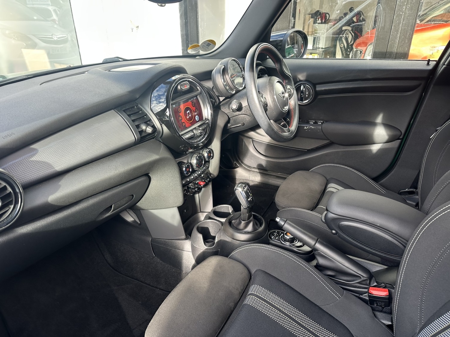 Used MINI Hatch 2020 for sale - 76631488: Photo 11