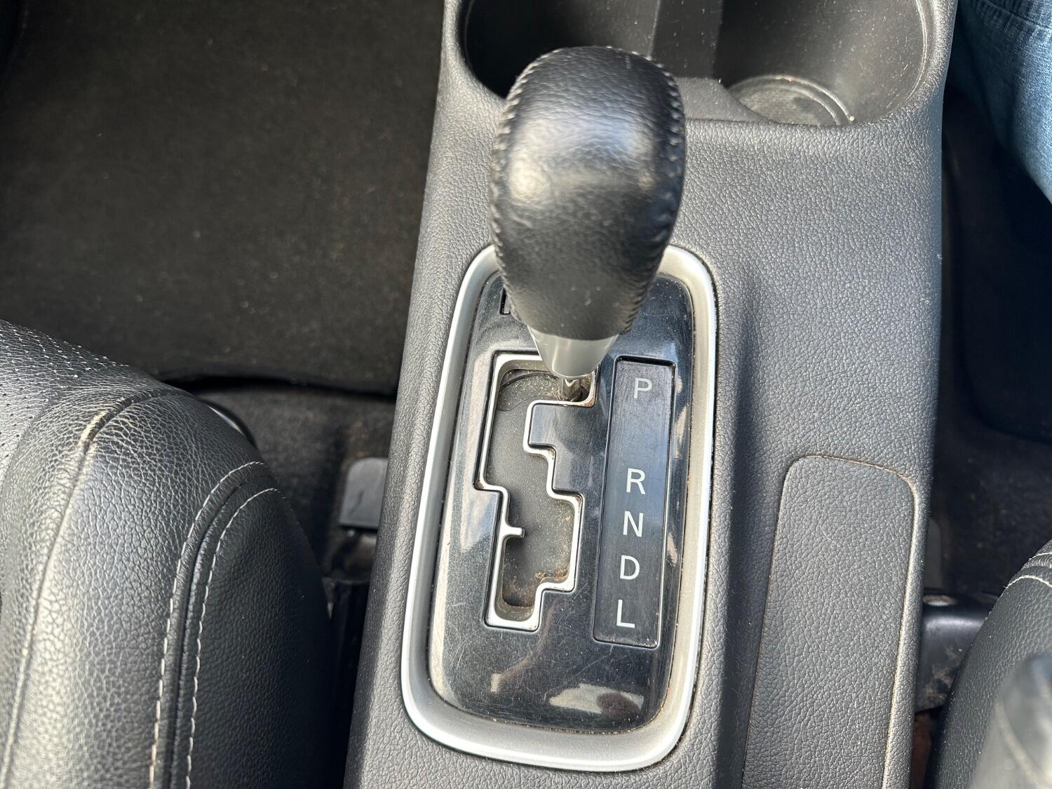 Used Mitsubishi Outlander 2015 for sale - 76305518: Photo 14