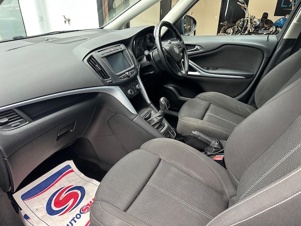 Used Vauxhall Zafira Tourer 2016 for sale - 76237211: Photo 10