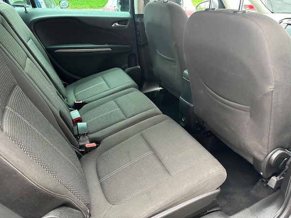 Used Vauxhall Zafira Tourer 2016 for sale - 76237211: Photo 11
