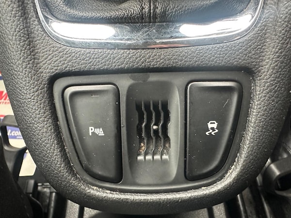 Used Vauxhall Zafira Tourer 2016 for sale - 76237211: Photo 19