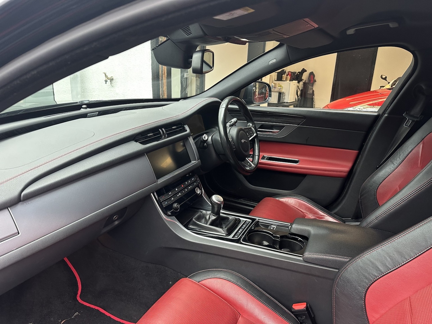 Used Jaguar XF 2016 for sale - 77303573: Photo 10