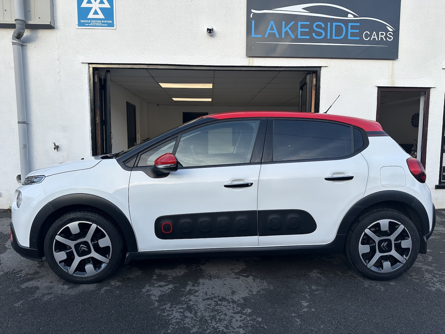 Used Citroen C3 2017 for sale - 76924345: Photo 2