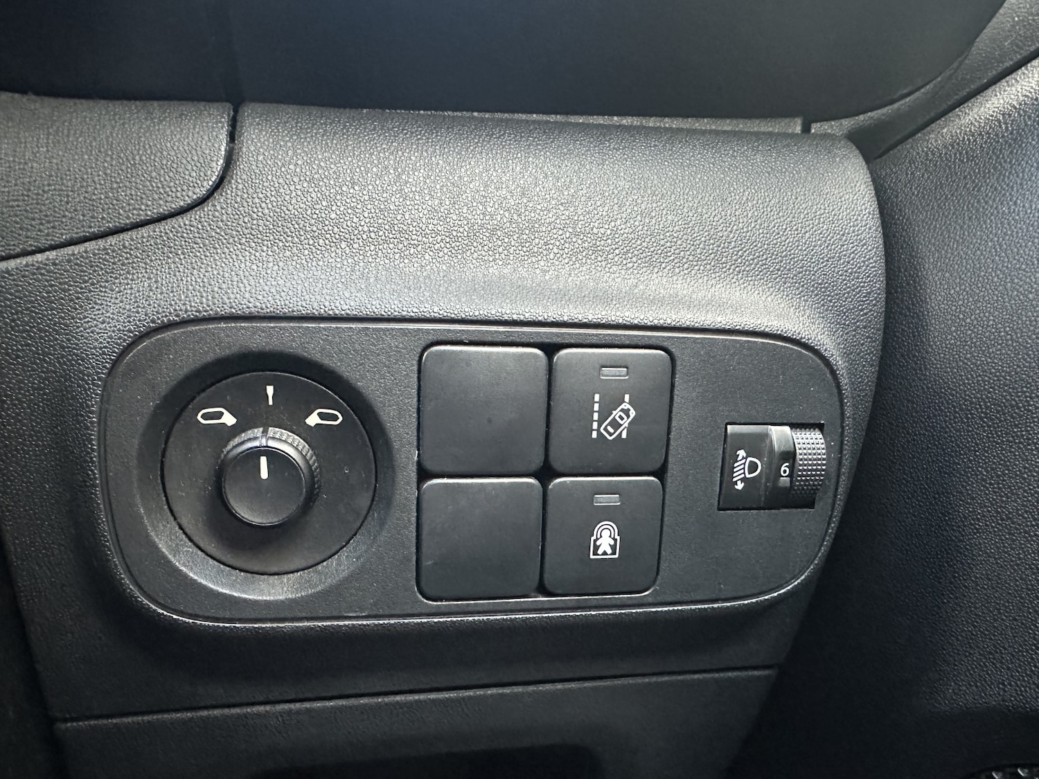 Used Citroen C3 2017 for sale - 76924345: Photo 25