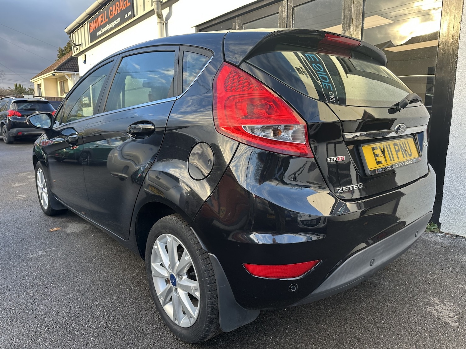 Used Ford Fiesta 2011 for sale - 76687208: Photo 6