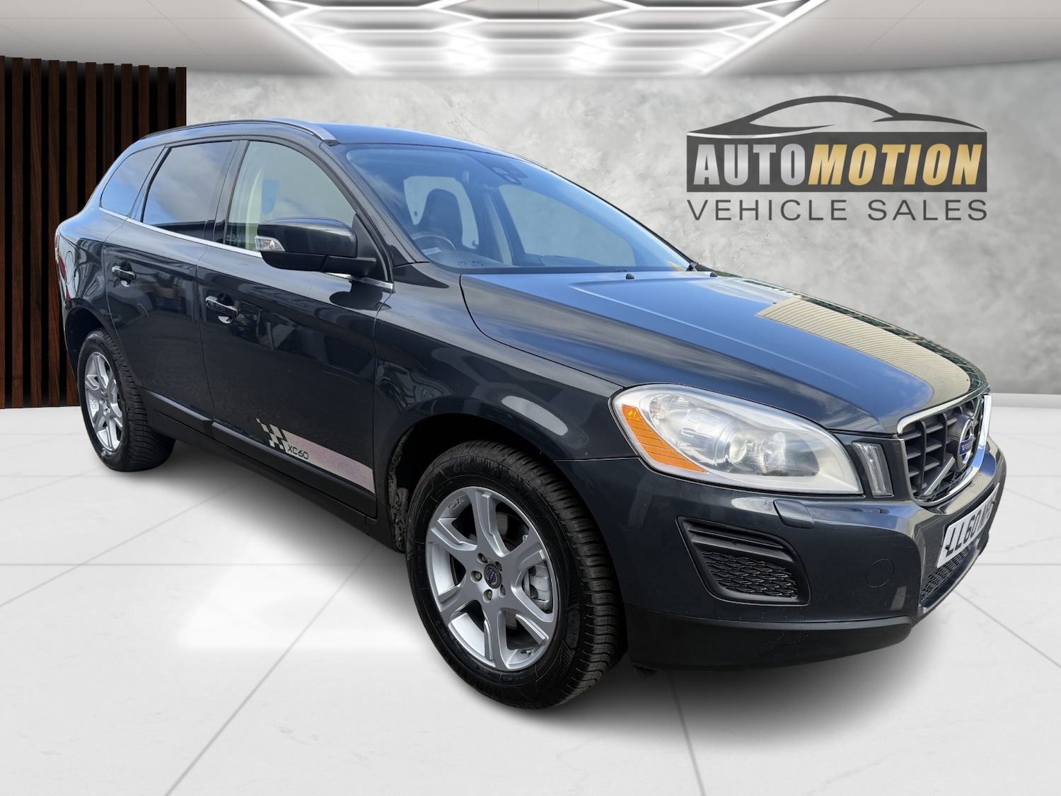 Used Volvo XC60 2010 for sale - 76225284: Photo 1