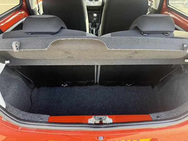 Used Toyota AYGO 2013 for sale - 76242895: Photo 12