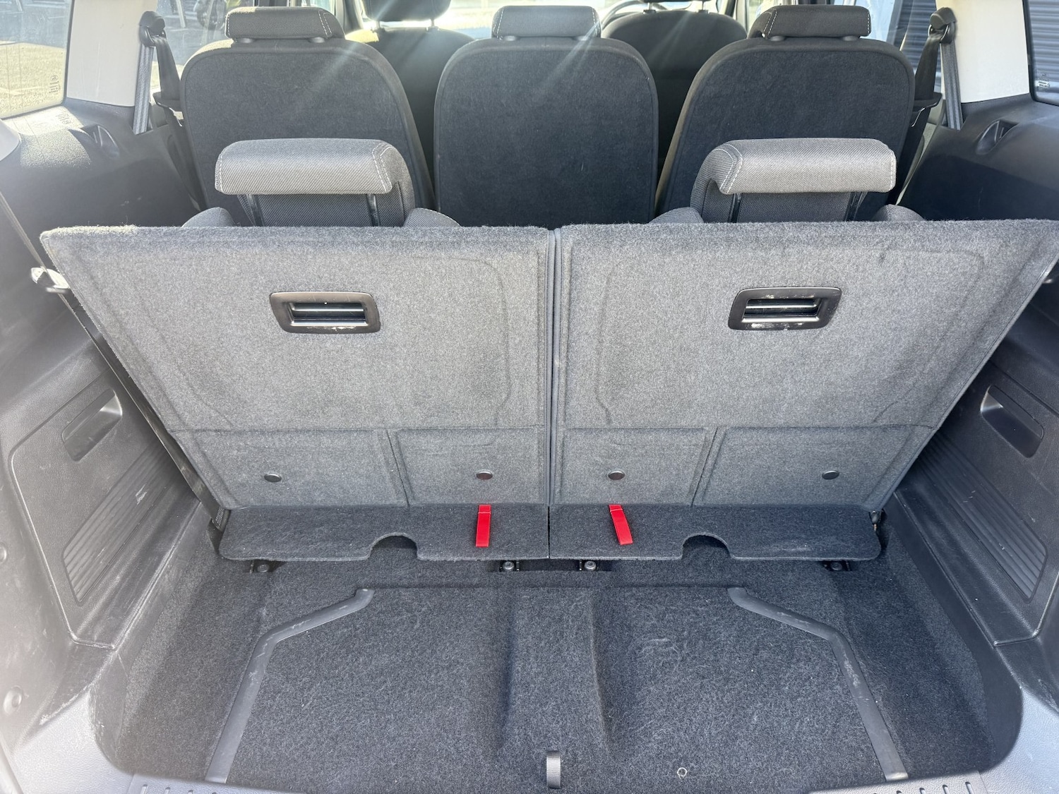 Used Ford S-Max 2014 for sale - 76225212: Photo 14