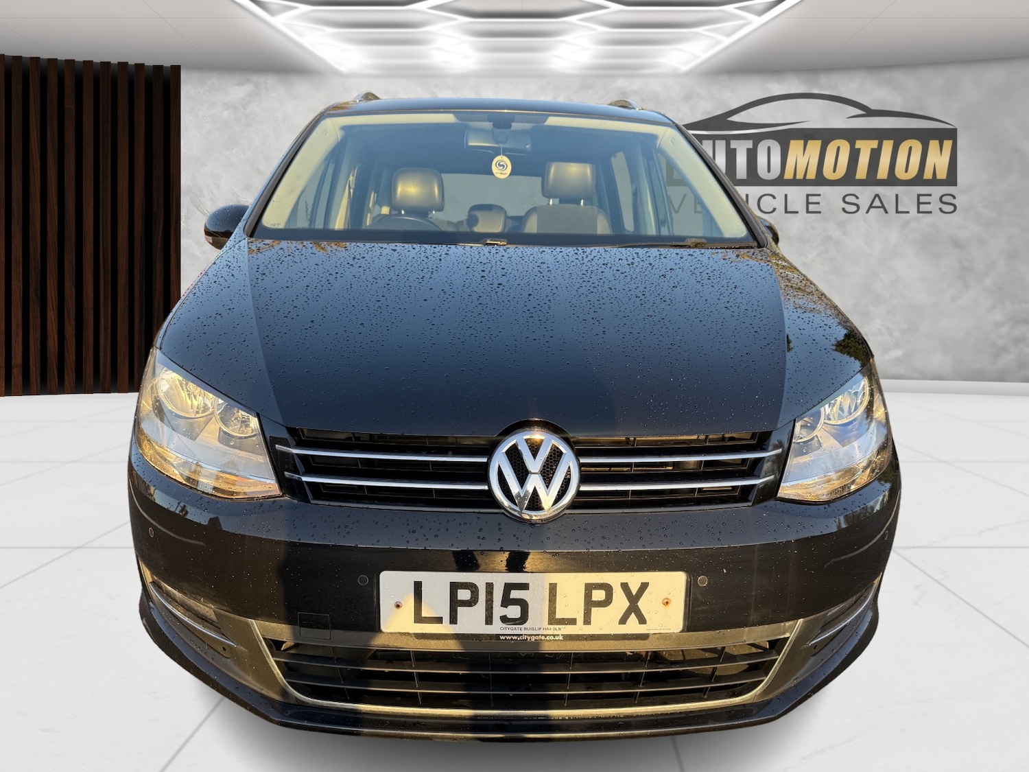 Used Volkswagen Sharan 2015 for sale - 76504661: Photo 2