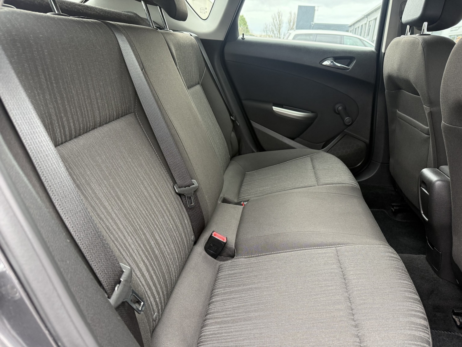 Used Vauxhall Astra 2011 for sale - 77189204: Photo 12