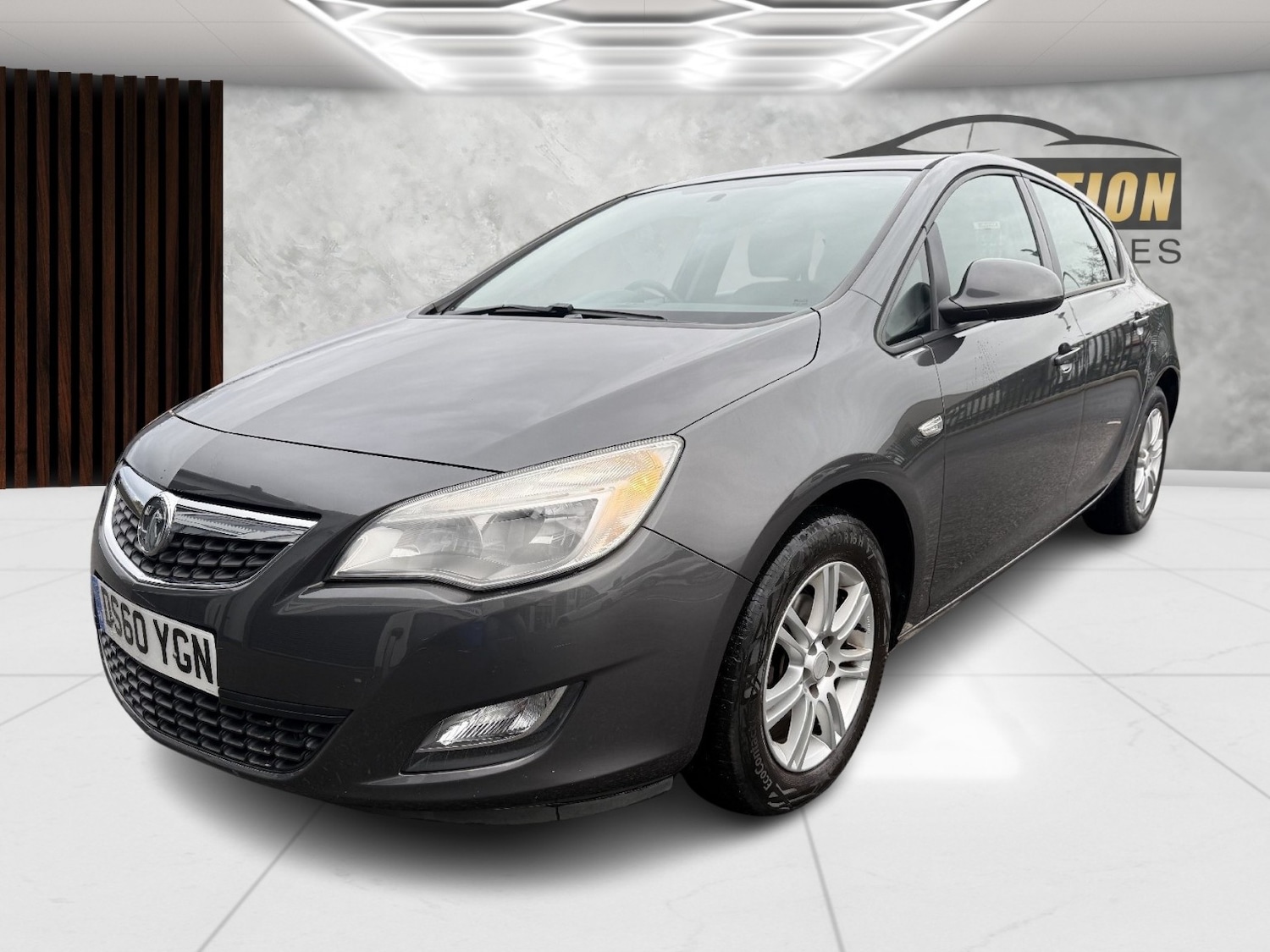 Used Vauxhall Astra 2011 for sale - 77189204: Photo 3