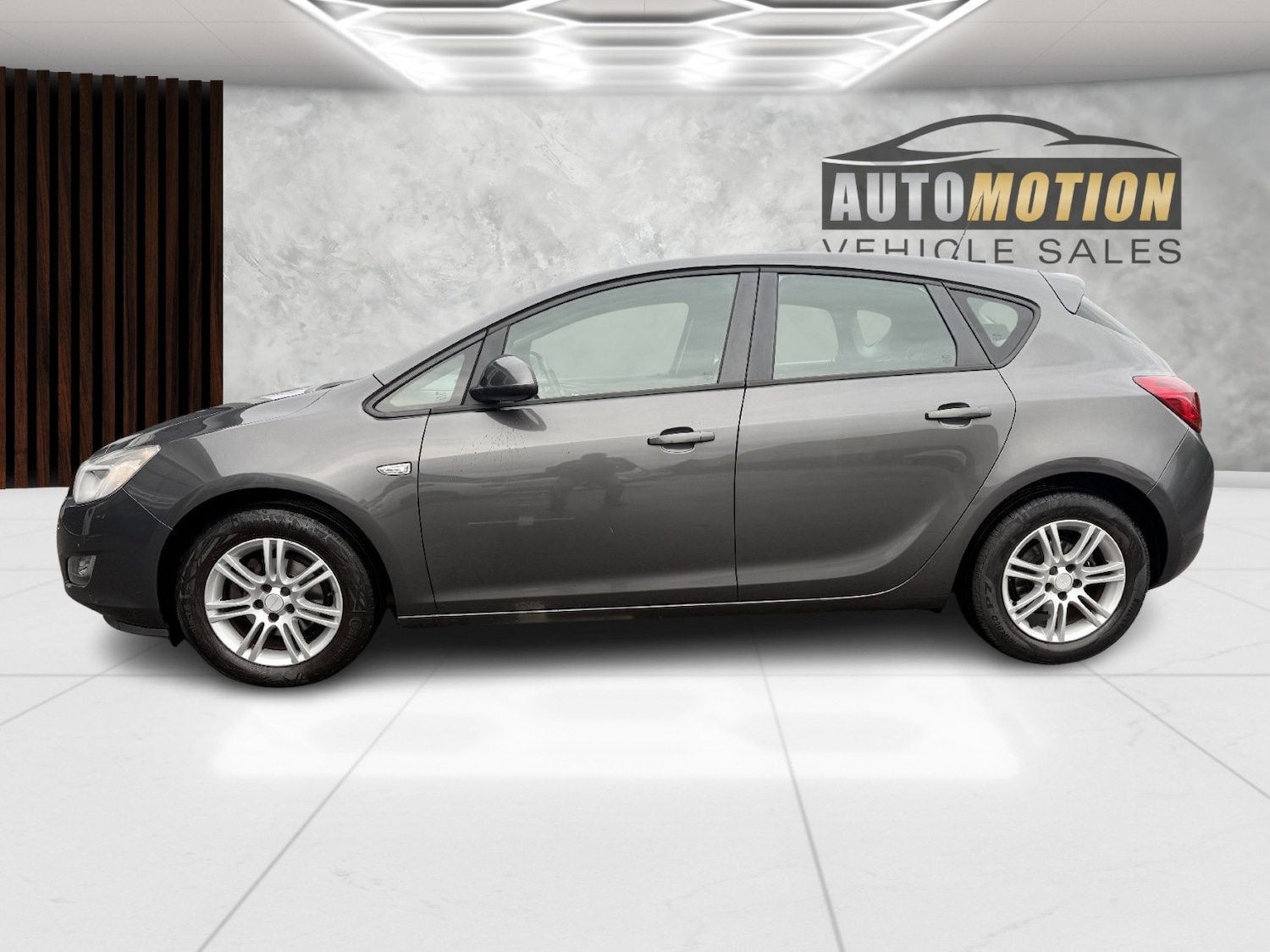 Used Vauxhall Astra 2011 for sale - 77189204: Photo 4