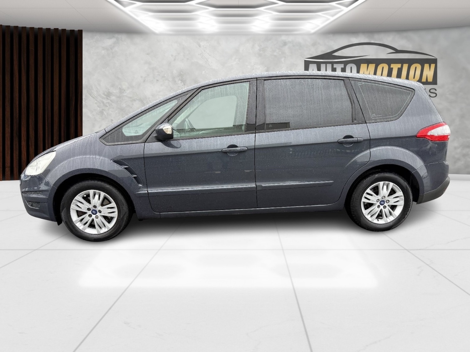 Used Ford S-Max 2013 for sale - 77595362: Photo 4