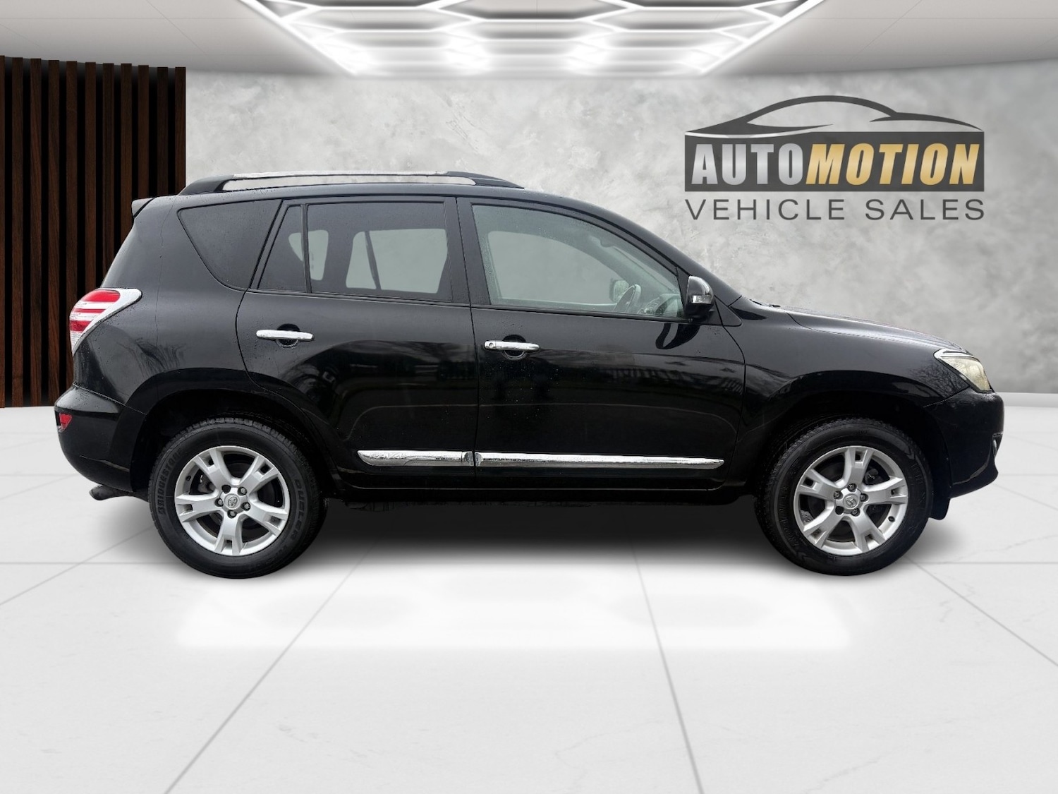 Used Toyota RAV4 2010 for sale - 77535994: Photo 8