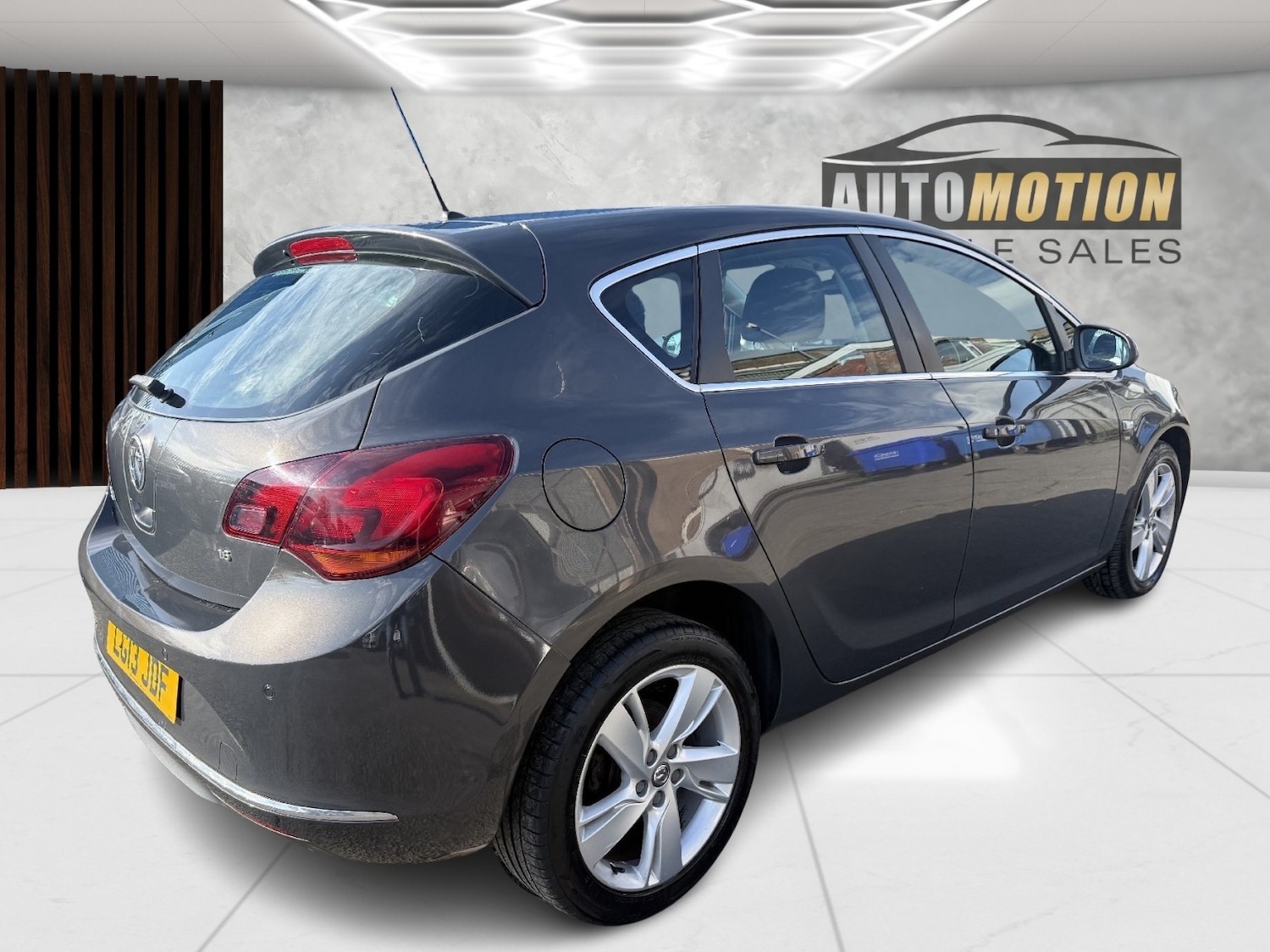 Used Vauxhall Astra 2013 for sale - 78031759: Photo 7