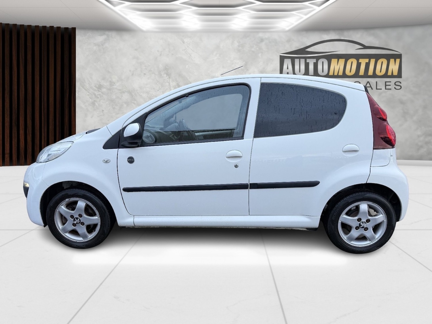 Used Peugeot 107 2013 for sale - 77289216: Photo 4