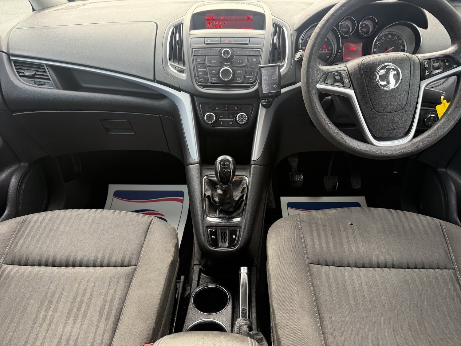 Used Vauxhall Zafira Tourer 2015 for sale - 77370678: Photo 10