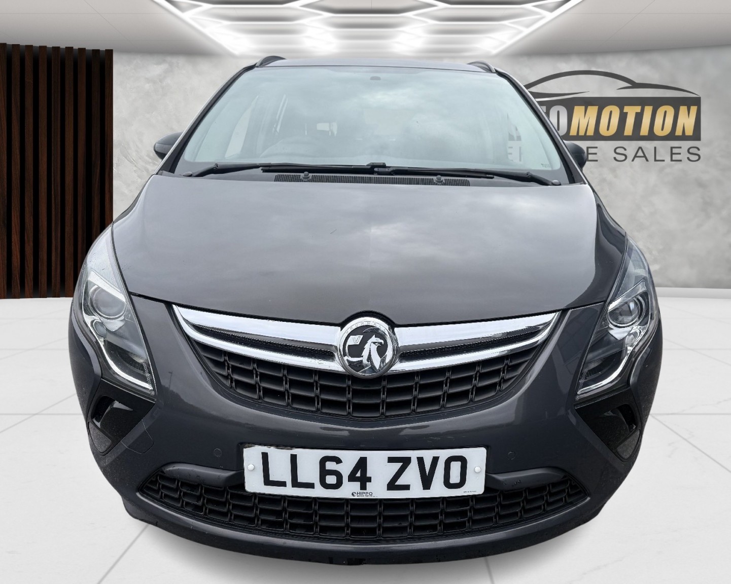Used Vauxhall Zafira Tourer 2015 for sale - 77370678: Photo 2