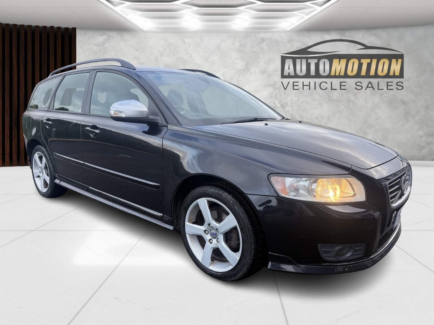 Used Volvo V50 2011 for sale - 76848692: Photo 1