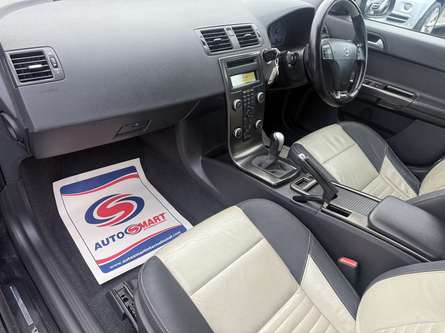 Used Volvo V50 2011 for sale - 76848692: Photo 10