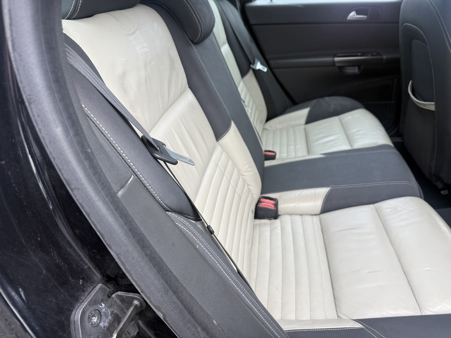 Used Volvo V50 2011 for sale - 76848692: Photo 12