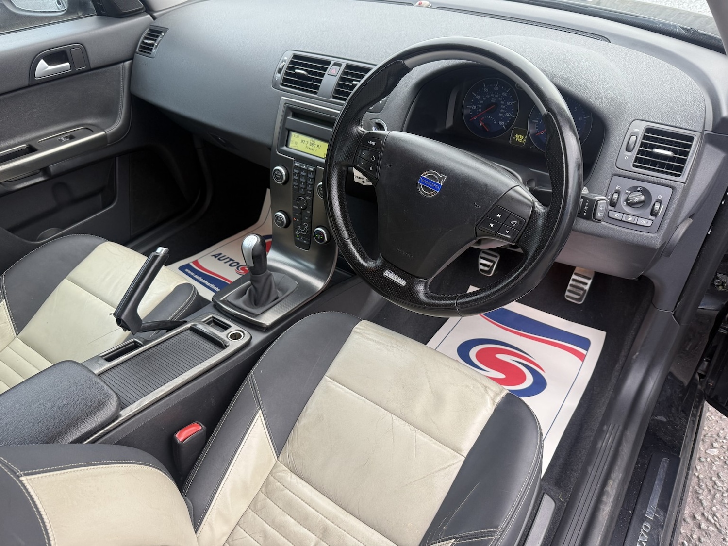 Used Volvo V50 2011 for sale - 76848692: Photo 9