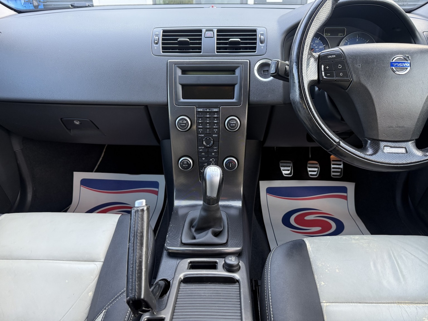 Used Volvo V50 2012 for sale - 76625385: Photo 10