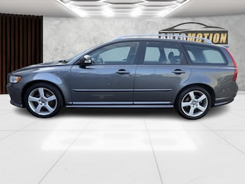 Used Volvo V50 2012 for sale - 76625385: Photo