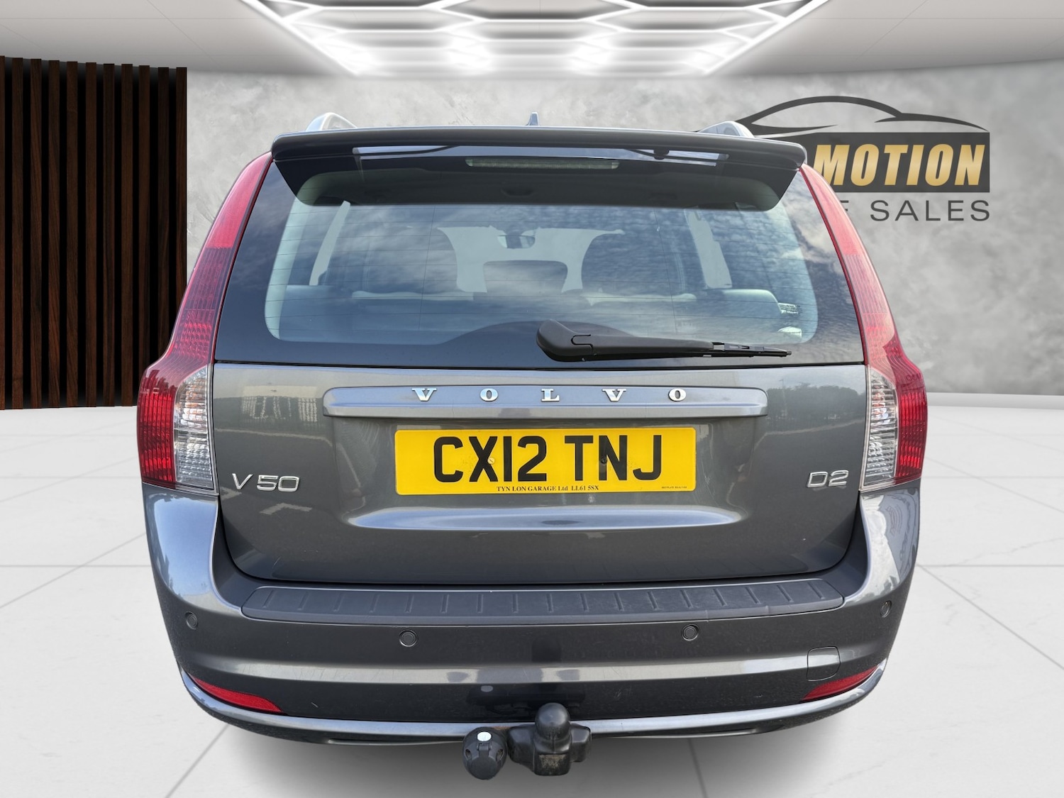 Used Volvo V50 2012 for sale - 76625385: Photo 6