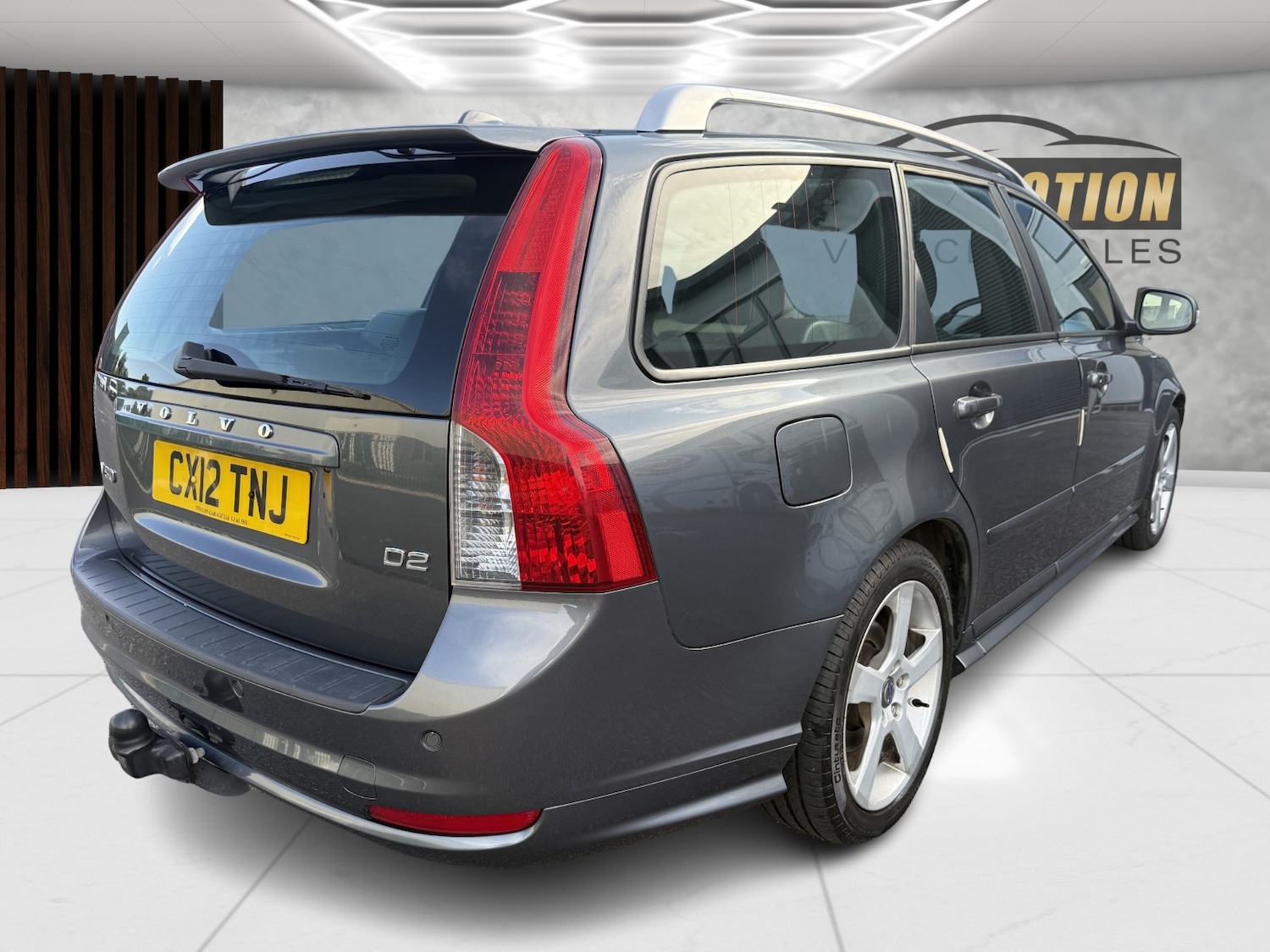 Used Volvo V50 2012 for sale - 76625385: Photo 7