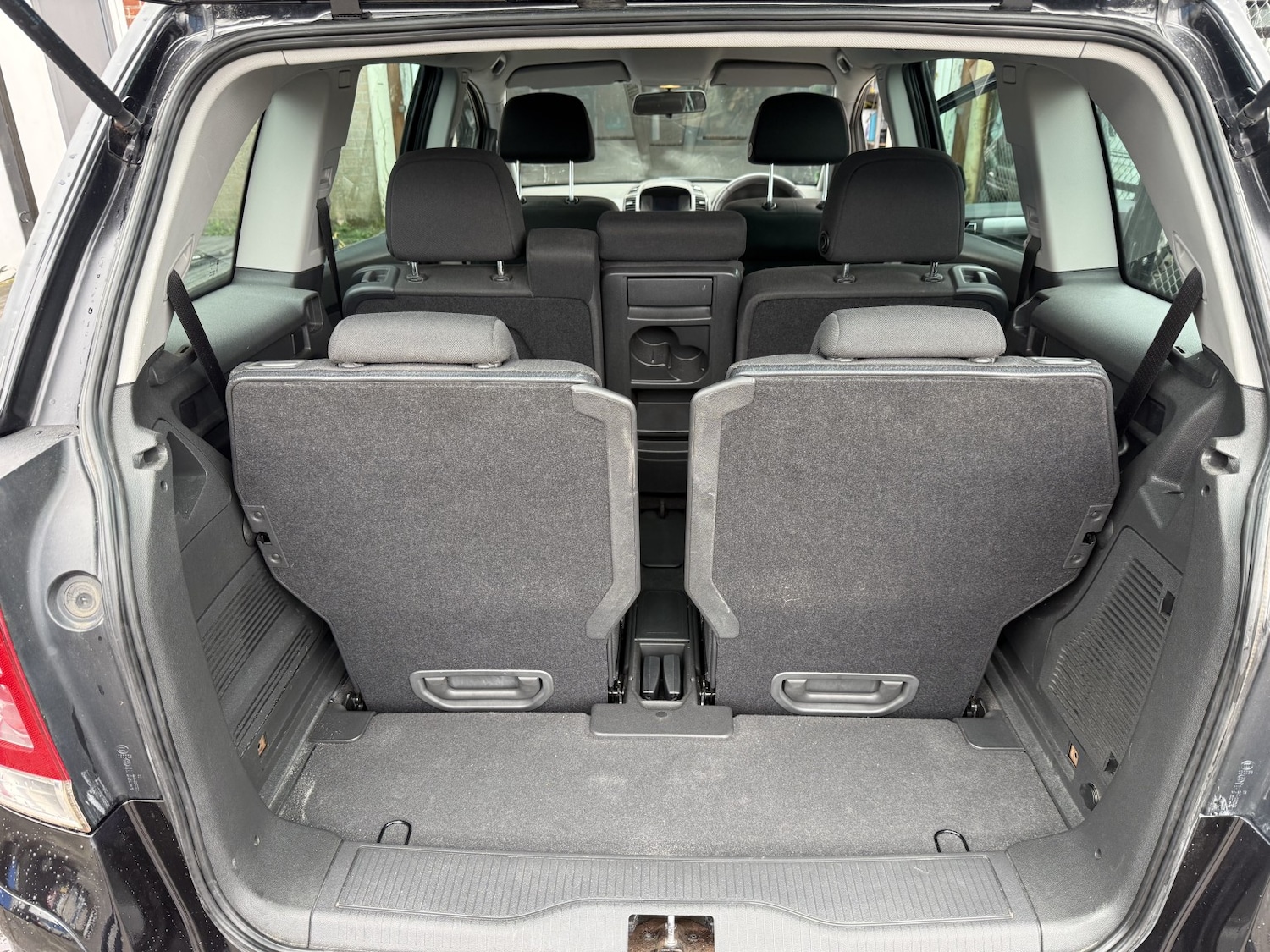 Used Vauxhall Zafira 2010 for sale - 78209940: Photo 10