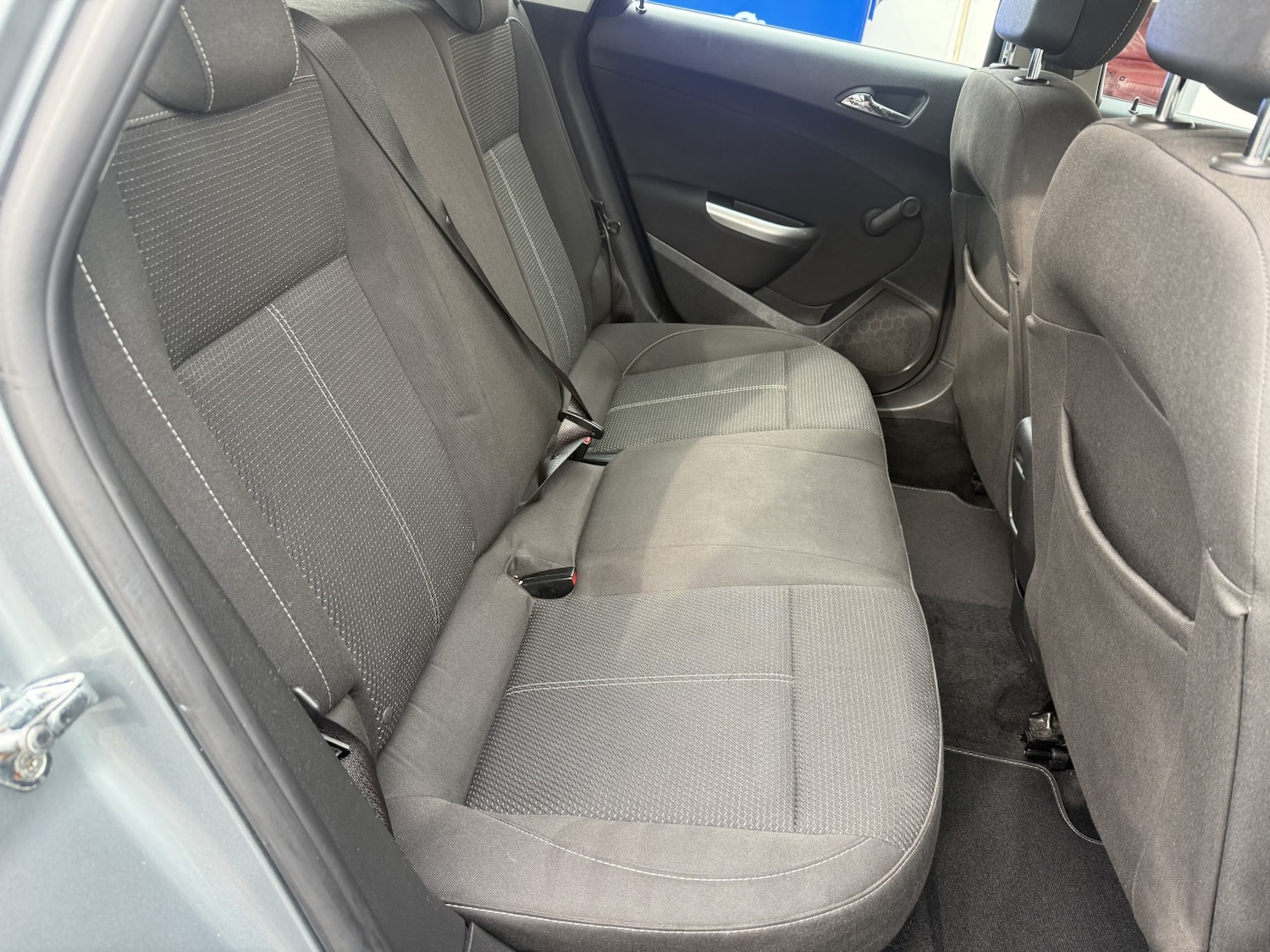 Used Vauxhall Astra 2012 for sale - 77584520: Photo 12