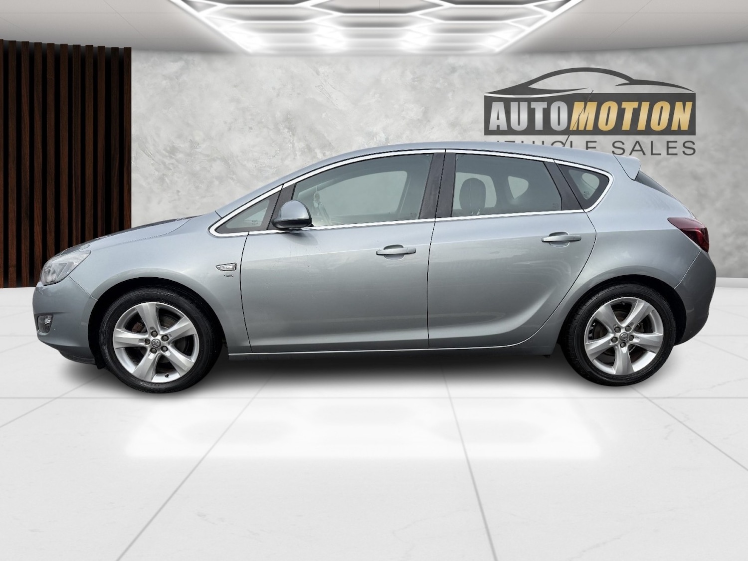 Used Vauxhall Astra 2012 for sale - 77584520: Photo 4