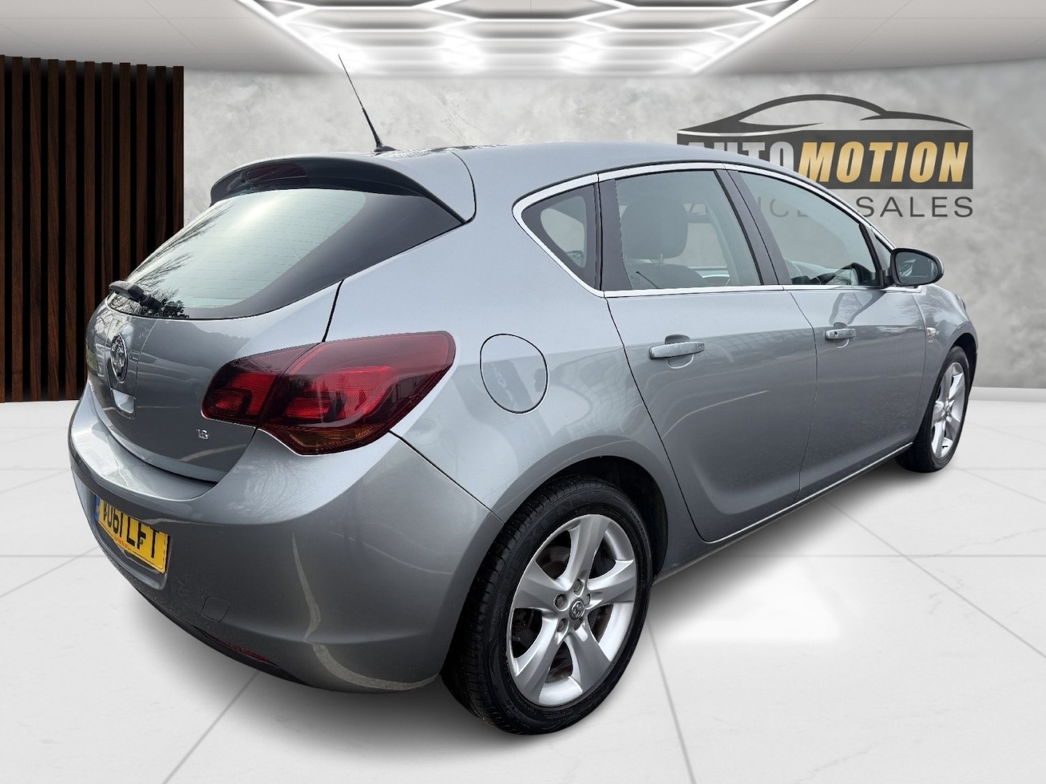 Used Vauxhall Astra 2012 for sale - 77584520: Photo 7