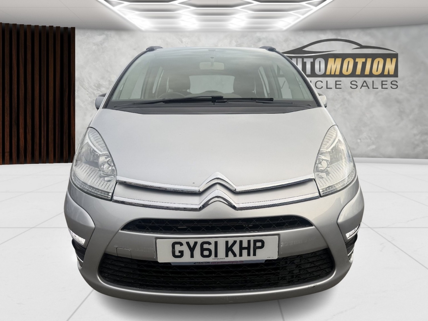 Used Citroen Grand C4 Picasso 2011 for sale - 77616376: Photo 2