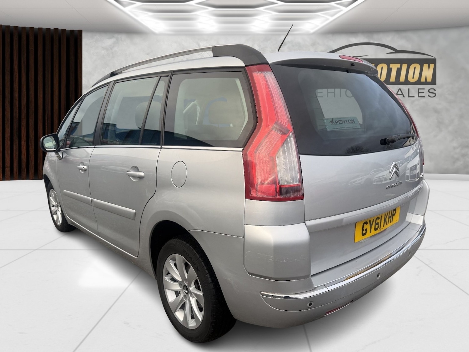 Used Citroen Grand C4 Picasso 2011 for sale - 77616376: Photo 5