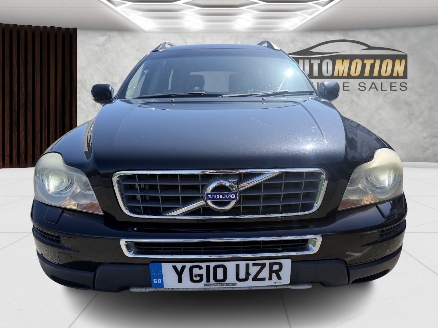 Used Volvo XC90 2010 for sale - 78168724: Photo 2