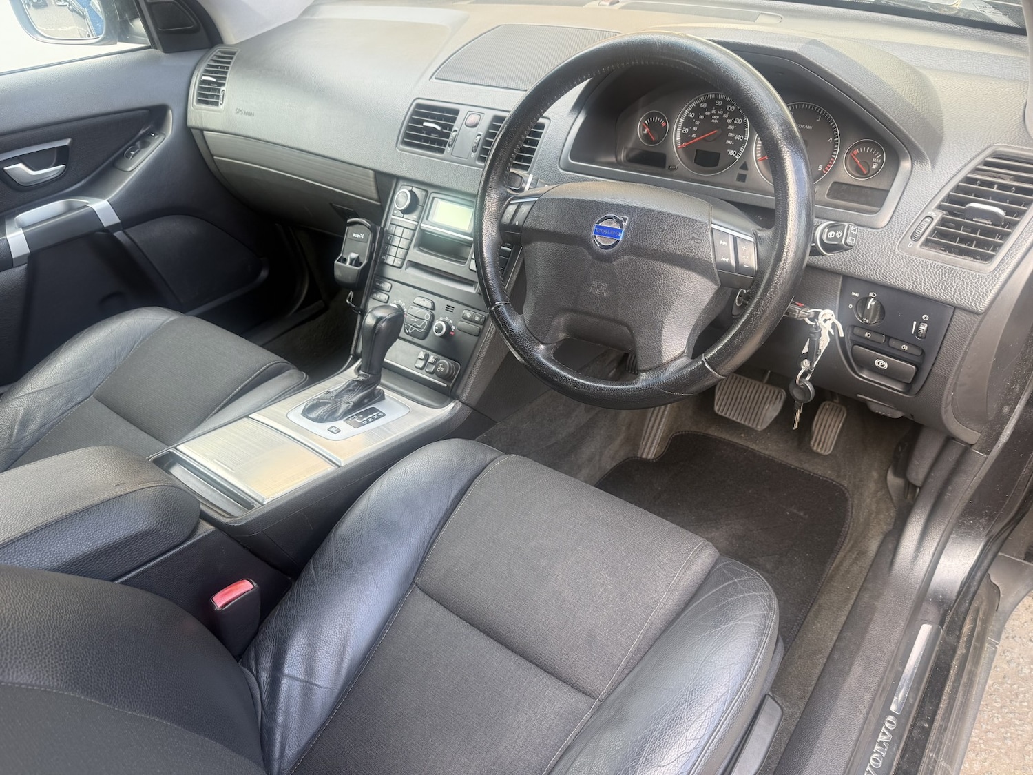 Used Volvo XC90 2010 for sale - 78168724: Photo 9