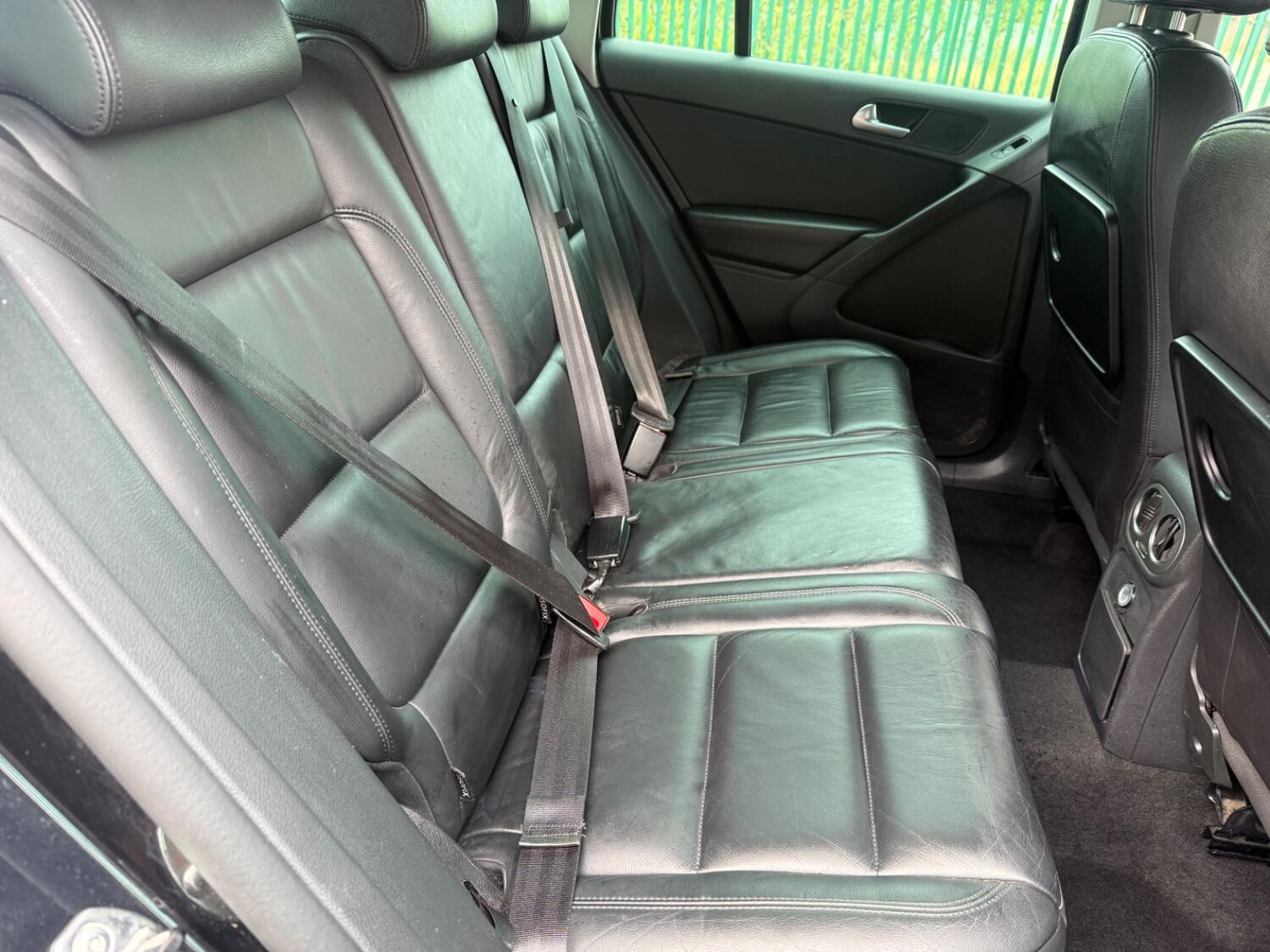 Used Volkswagen Tiguan 2010 for sale - 76793060: Photo 12