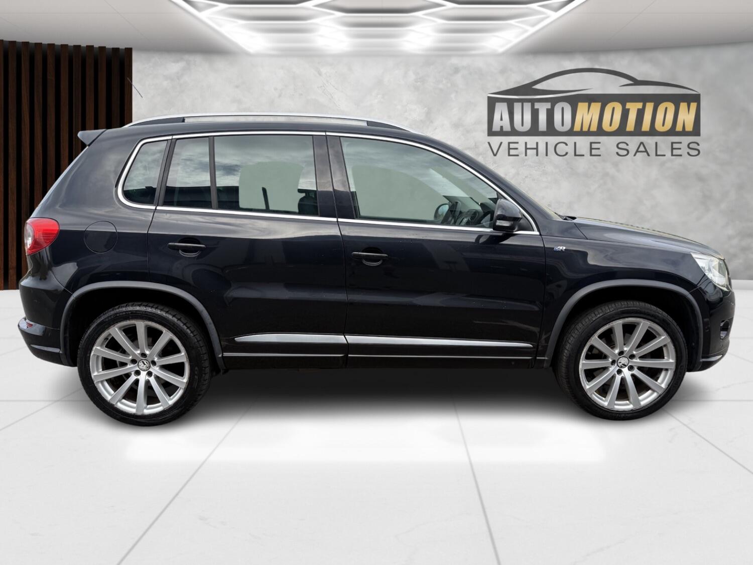 Used Volkswagen Tiguan 2010 for sale - 76793060: Photo 8